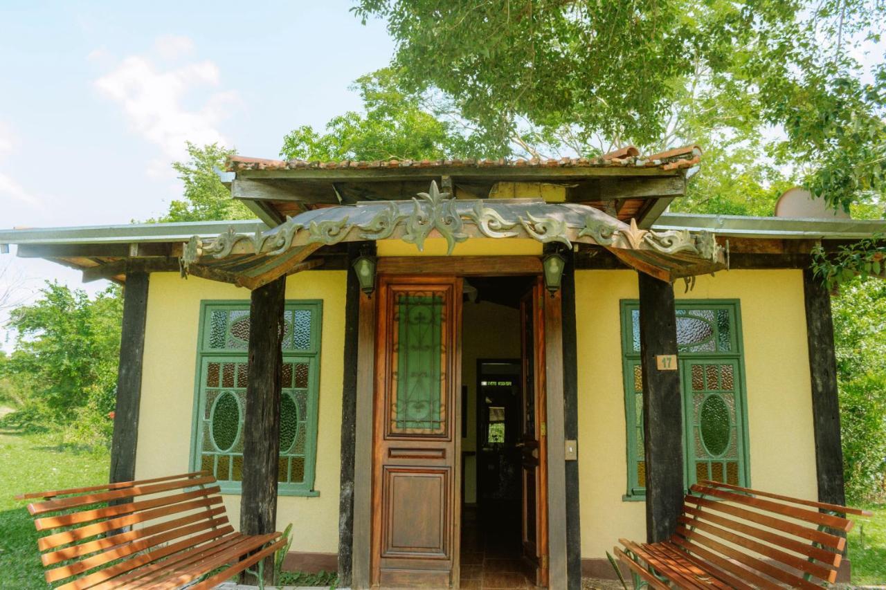 Hotel Santa Esmeralda Bonito  Exterior photo